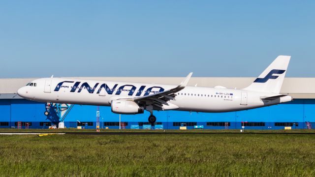 Airbus A321 (OH-LZU)