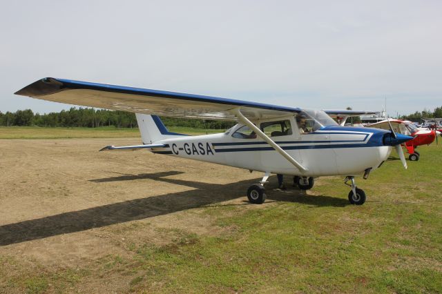 Beechcraft 55 Baron (C-GASA) - C-GASA Cessna Skyhawk 172 RVA Aéroport de Sherbrooke QC. CYSC 16-06-2918.