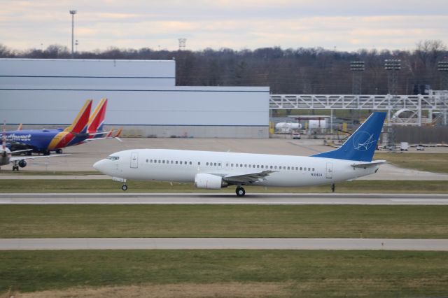 BOEING 737-400 (N314XA) - iAero 737-400 Classic charter at Indy.