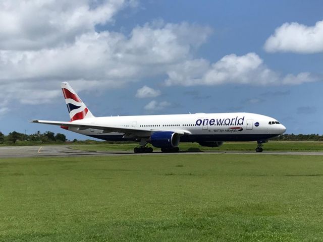 Boeing 777 (G-YMMF)