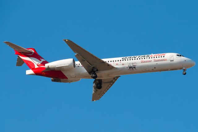 Boeing 717-200 (VH-YQW) - Coming into Runway 09 we have QJET 1283 from CBR-MEL for it's last ever revenue flights. Flown by the legends Eric Galliers and Andrew Papa- the crew from QF1511, the one we thought would be the last.