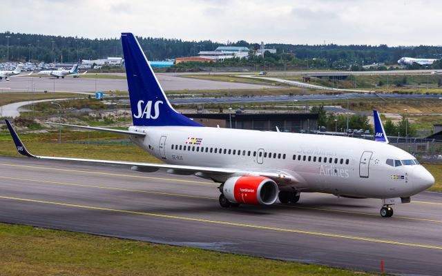 Boeing 737-700 (SE-RJS)