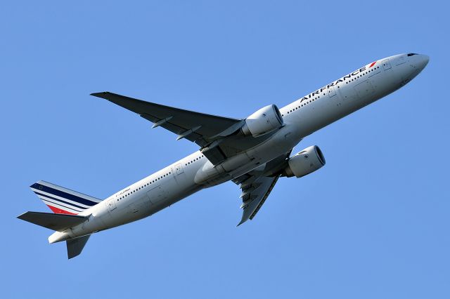 Boeing 777-200 (F-GZNH)