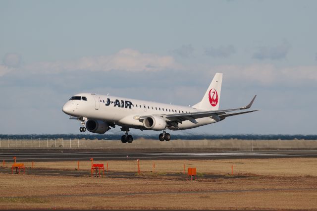 Embraer ERJ-190 (JA244J)