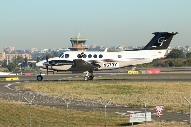 Beechcraft Super King Air 200 (N57BY)