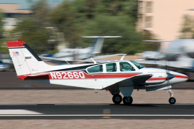 Beechcraft 55 Baron (N9266Q)