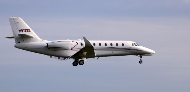 Cessna Citation Sovereign (N918EB) - About to touch down is this 2012 Cessna 680 Citation Sovereign in the Autumn of 2023.