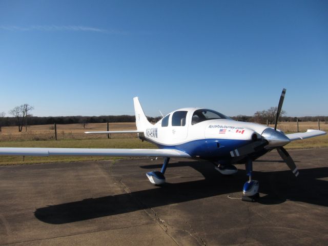 Cessna 350 (N649WM)