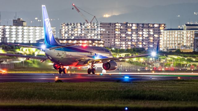 Boeing 737-800 (JA76AN)