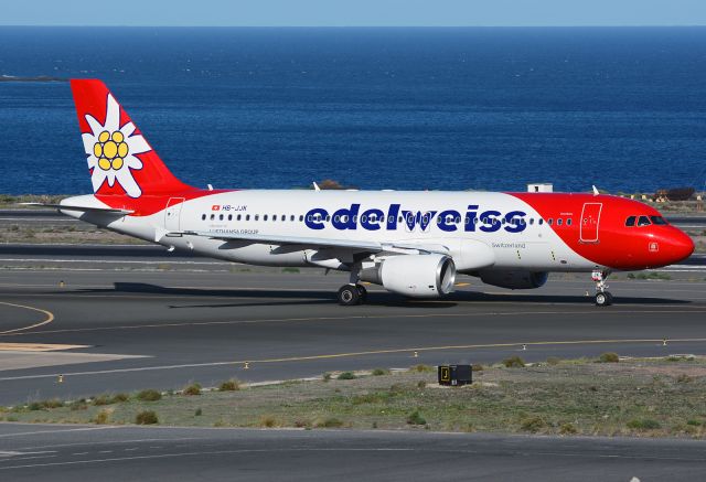 Airbus A320 (HB-JJK)