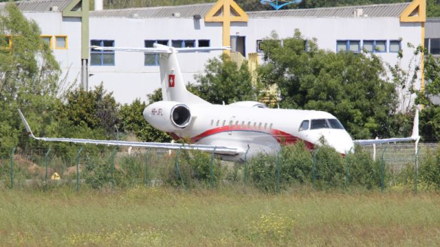 Embraer ERJ-135 (HB-JFL)