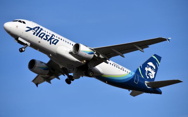 Airbus A320 (N625VA) - First Virgin America aircraft painted in the Alaska Airlines livery.