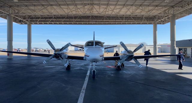 Cessna Conquest 2 (N441BW) - Beast of a turboprop. Pulled into Tac air in Knoxville.