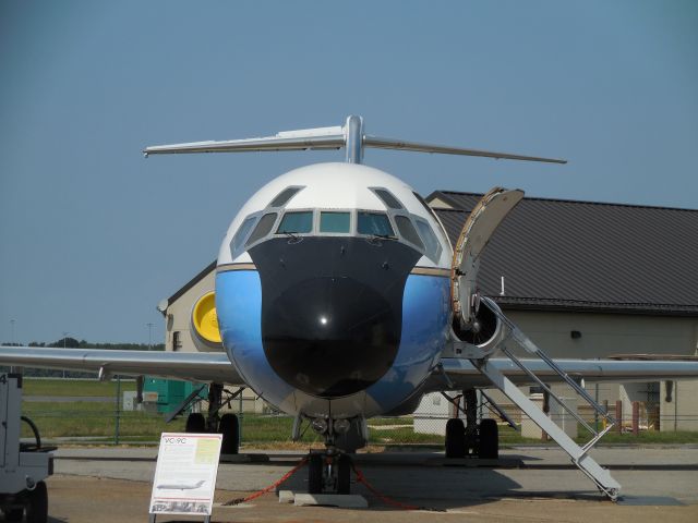 Douglas DC-9-10 (73-1682) - 89th Airlift Wing