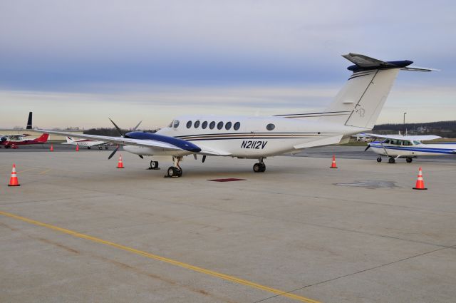 Beechcraft Super King Air 300 (N2112V) - Seen at KFDK on 12/17/2009.      a href=http://discussions.flightaware.com/profile.php?mode=viewprofile&u=269247  [ concord977 profile ]/a