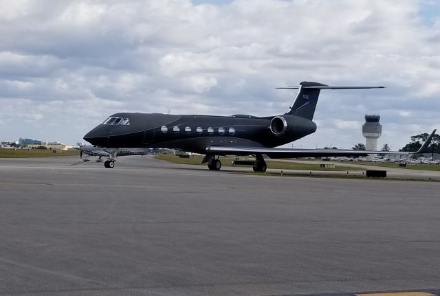 Gulfstream Aerospace Gulfstream V (N1AE) - I was in the run up area and they took off right before we did