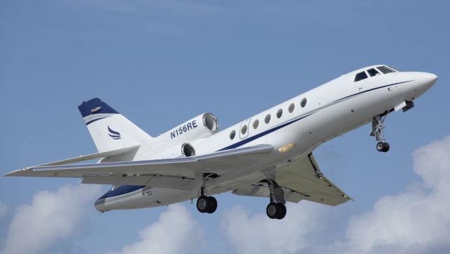 Dassault Falcon 50 (N156RE)