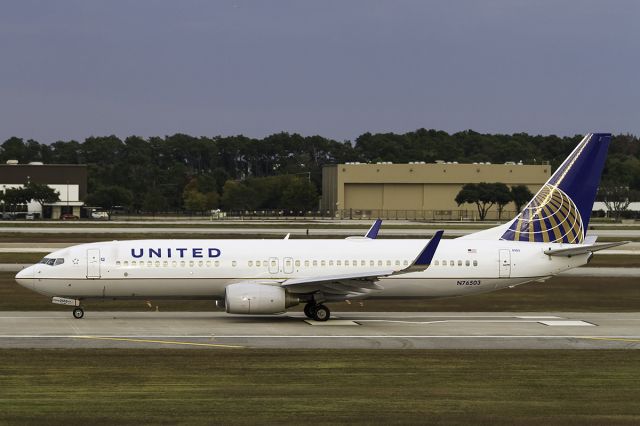 Boeing 737-700 (N76503) - CLEAR FOR TAKEOFF~!