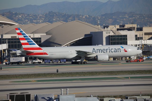 Boeing 777-200 (N774AN)