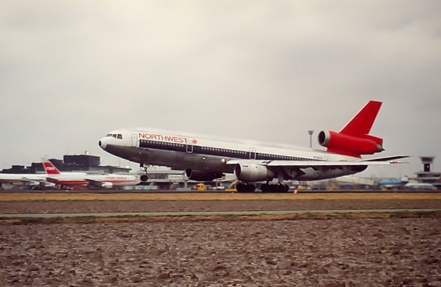 McDonnell Douglas DC-10 — - NorthWest Airlines DC10-40 archief 80-90