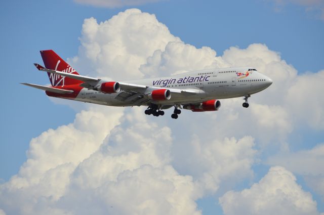 Boeing 747-200 (G-VGAL) - Coming in to land in Las Vegas.