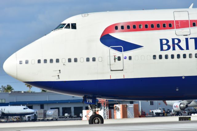 Boeing 747-200 —