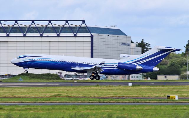 Boeing 727-100 (M-STAR) - starling aviation b727-2x8 m-star about to land at shannon from geneva 14/5/17.