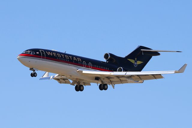 BOEING 727-200 (N800AK)