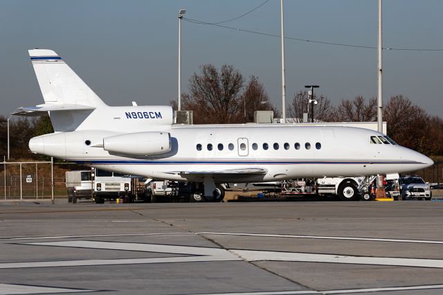 Dassault Falcon 900 (N906CM)