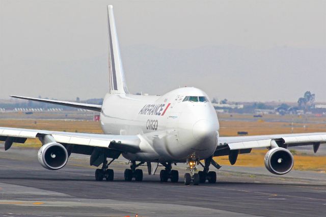 Boeing 747-200 (F-GIUD)