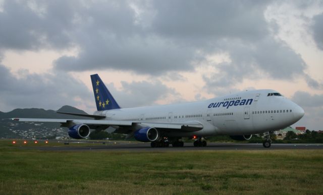 Boeing 747-200 (G-BDXE)