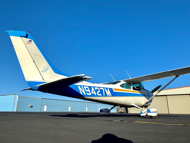 Cessna Skylane (N9427M)