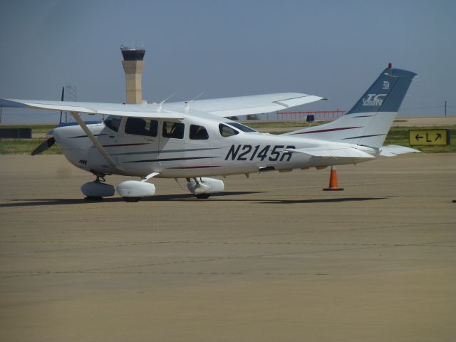 Cessna 206 Stationair (N2145R)