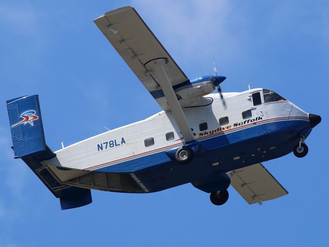 Short Skyvan (N78LA)