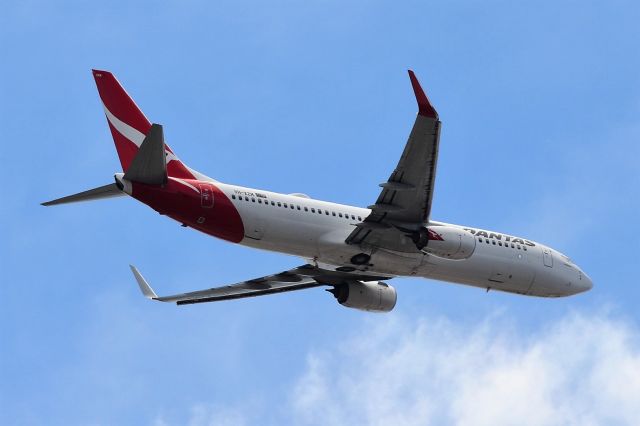 Boeing 737-800 (VH-XZM) - VH-XZM Qantas Boeing 737-838(WL)