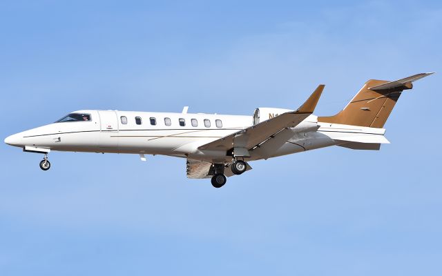 Learjet 45 (N108KN)