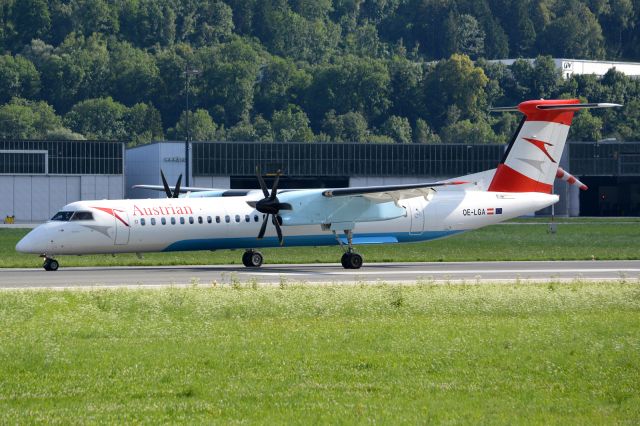 de Havilland Dash 8-400 (OE-LGA)