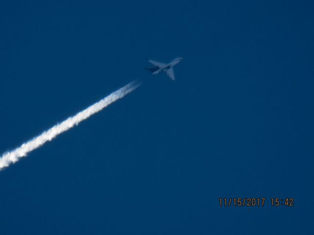 Bombardier Challenger 300 (N101UD)