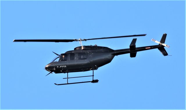 C-FVVA — - C-FVVA Bell 206-1 Heli Tremblant survolant la ville de Lavaltrie QC. le 08-12-2022 à 14:54