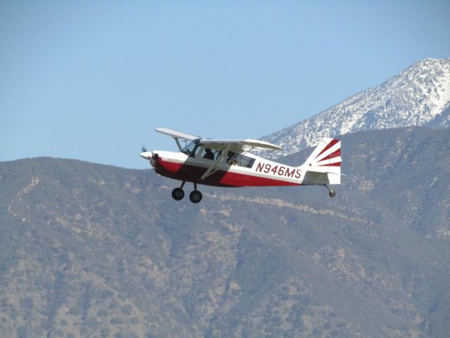 CHAMPION Tri-Traveler (N946MS) - Taking off RWY 26R