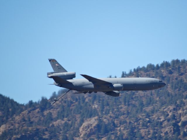 McDonnell Douglas DC-10 — - KC10 Fly Over at Air Force VS Hawaii Game Oct. 22 2016