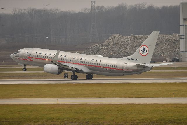 Boeing 737-800 (N905NN) - 23-R 12-17-23