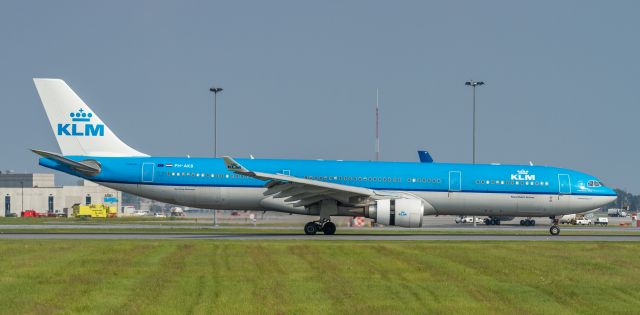 Airbus A330-300 (PH-AKB)