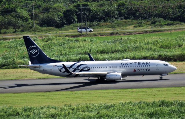 Boeing 737-800 (N3755D)