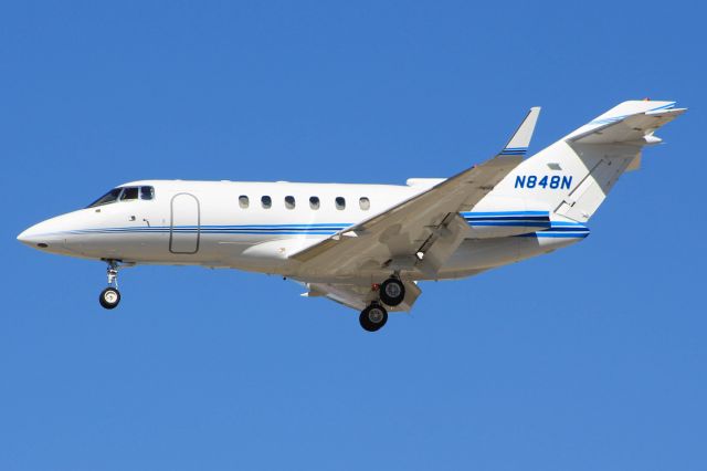 Hawker 800 (N848N)