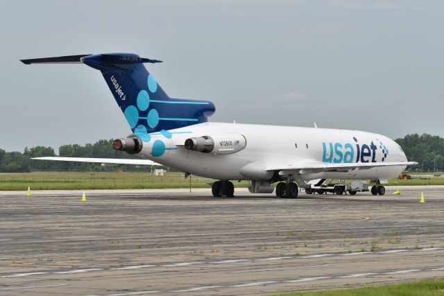 BOEING 727-200 (N726US) - 07-12-23