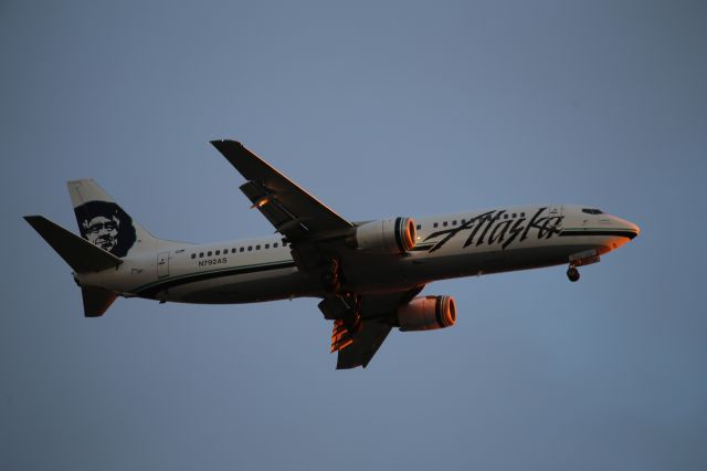 BOEING 737-400 (N792AS)