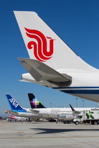 Airbus A330-200 (B-5927)