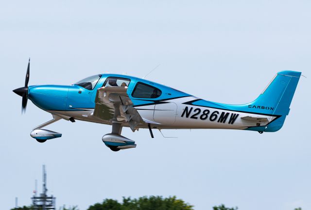 Cirrus SR22 Turbo (N286MW)