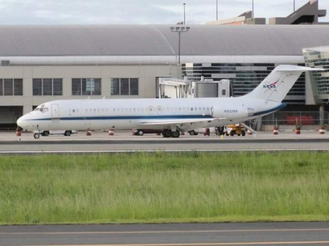 McDonnell Douglas DC-9-30 (N932NA)